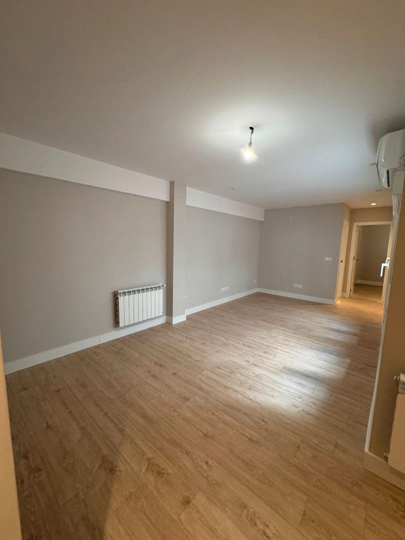 Flat to rent in Calle Madrid, Universidad