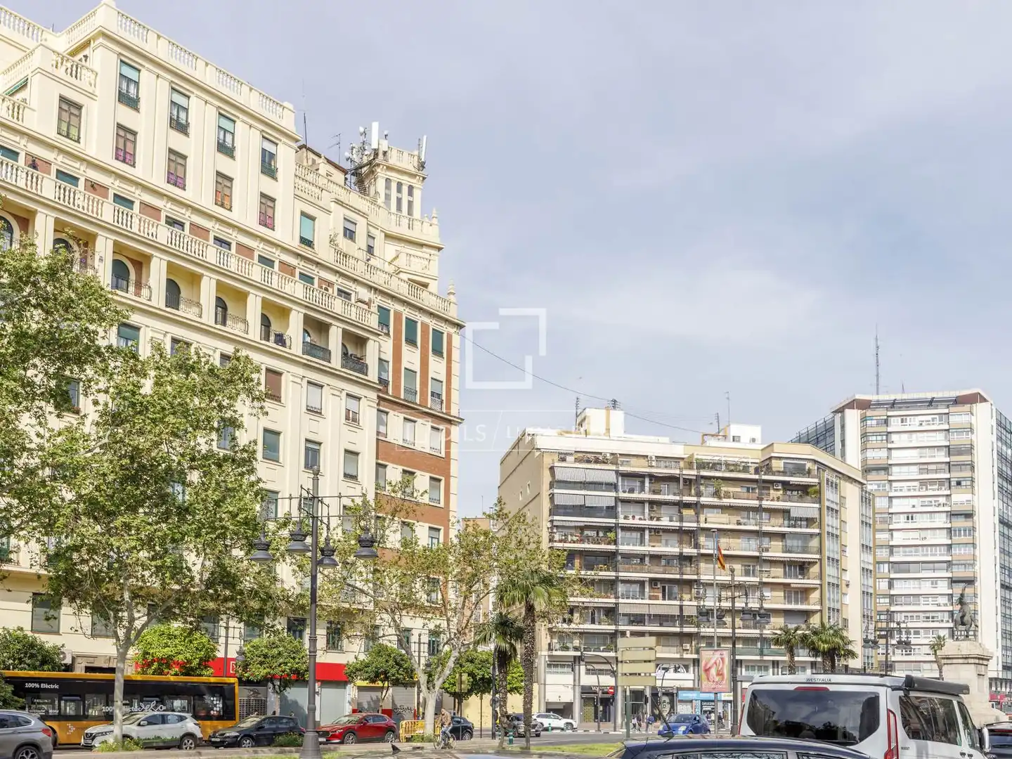 Vista exterior de Pis en venda en Valencia amb Aire condicionat i Calefacció