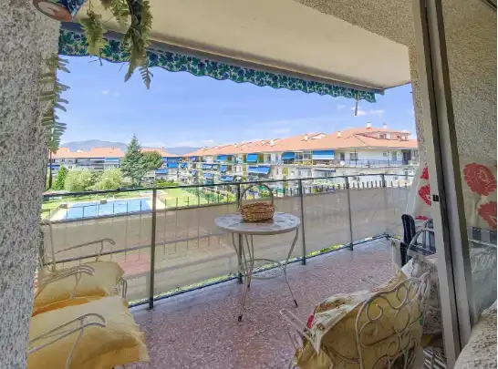 Pis amb piscina en venda a Calle Playa Samil