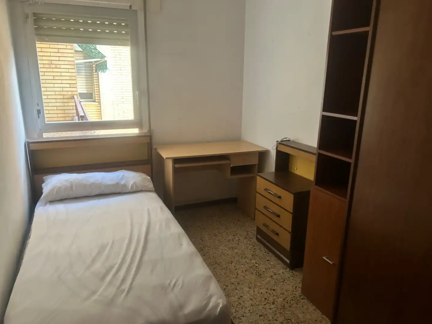 Schlafzimmer von Wohnung zur Miete in Huesca mit Heizung, Parkett und Terrasse