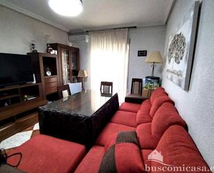 Sala d'estar de Pis en venda en Linares amb Aire condicionat