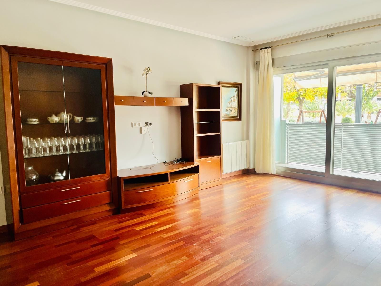 Living room of Duplex for sale in Elche / Elx  with Air Conditioner, Heating and Parquet flooring