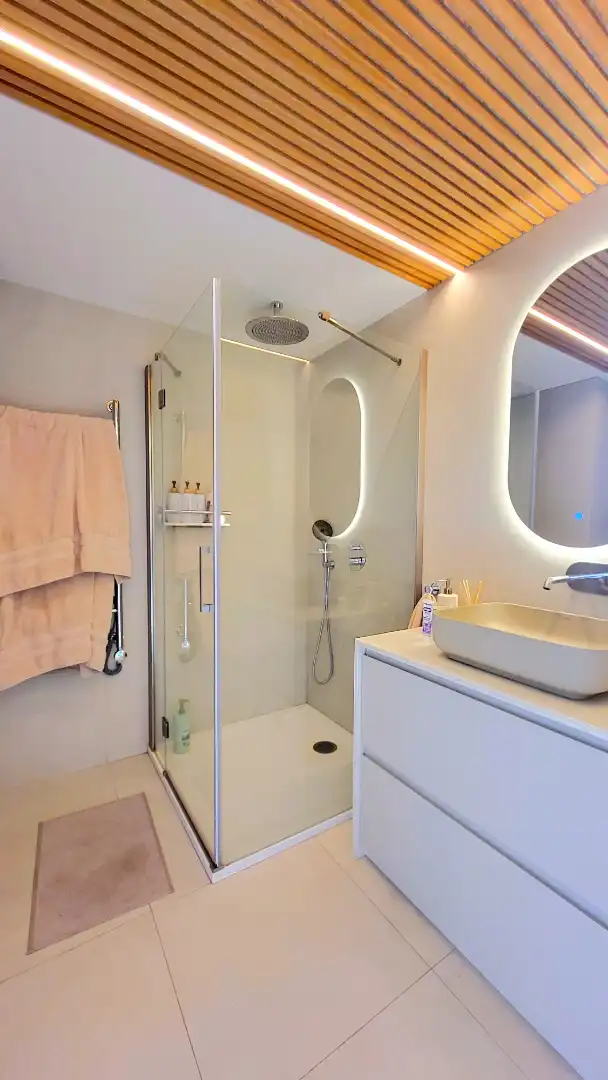 Baño de Apartamento en venta en Benalmádena pueblo