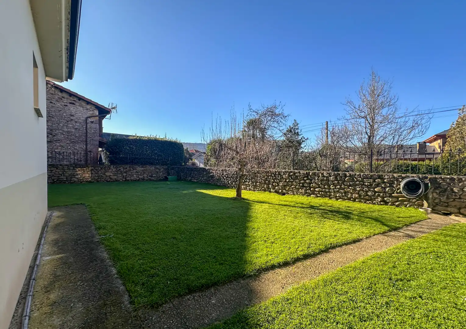 Jardí de Casa o xalet en venda en Piélagos amb Calefacció, Jardí privat i Terrassa