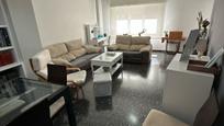 Living room of Flat for sale in  Albacete Capital  with Air Conditioner, Heating and Balcony