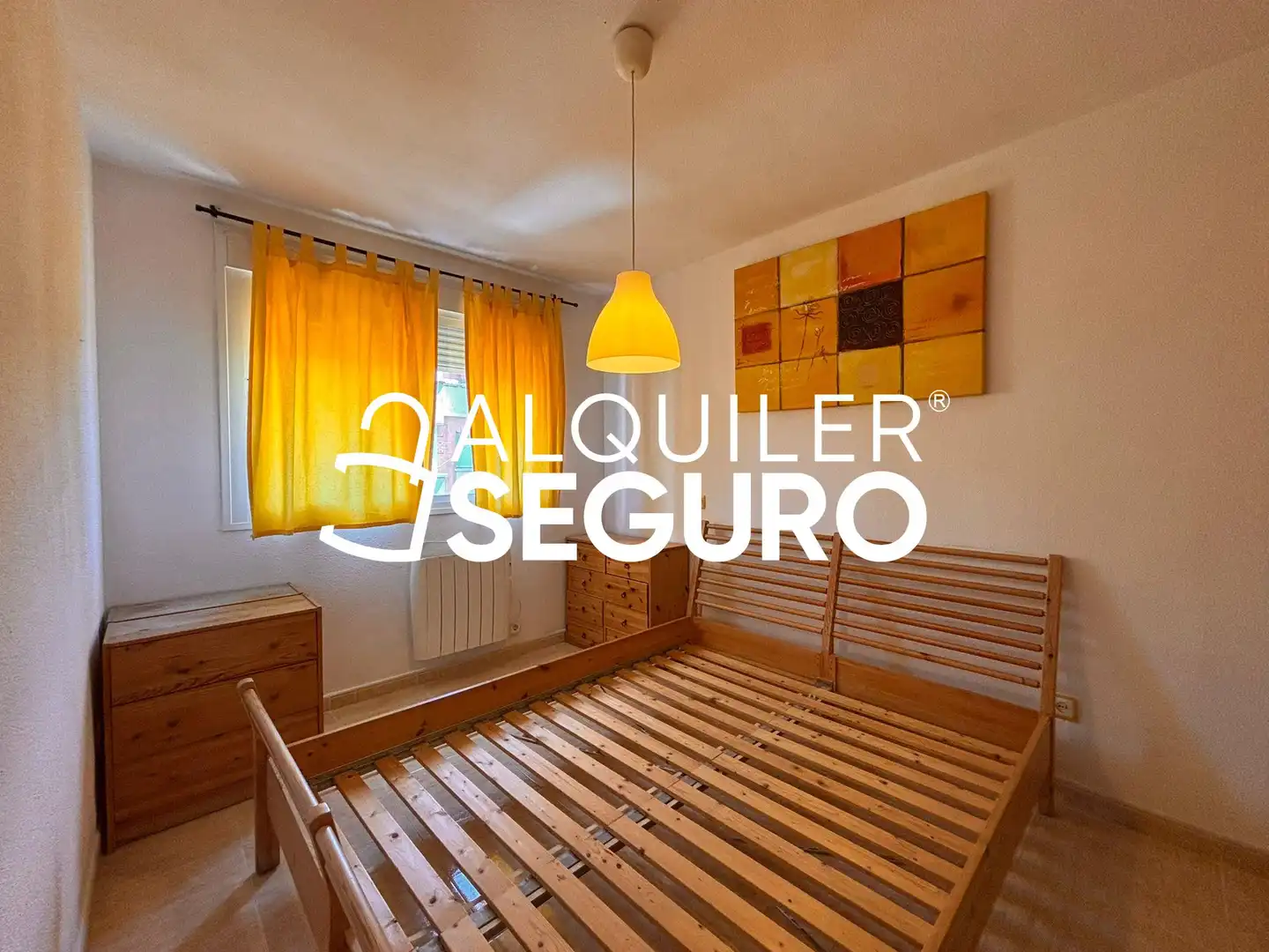 Schlafzimmer von Wohnung zur Miete in Madrid mit Klimaanlage, Heizung und Möbliert