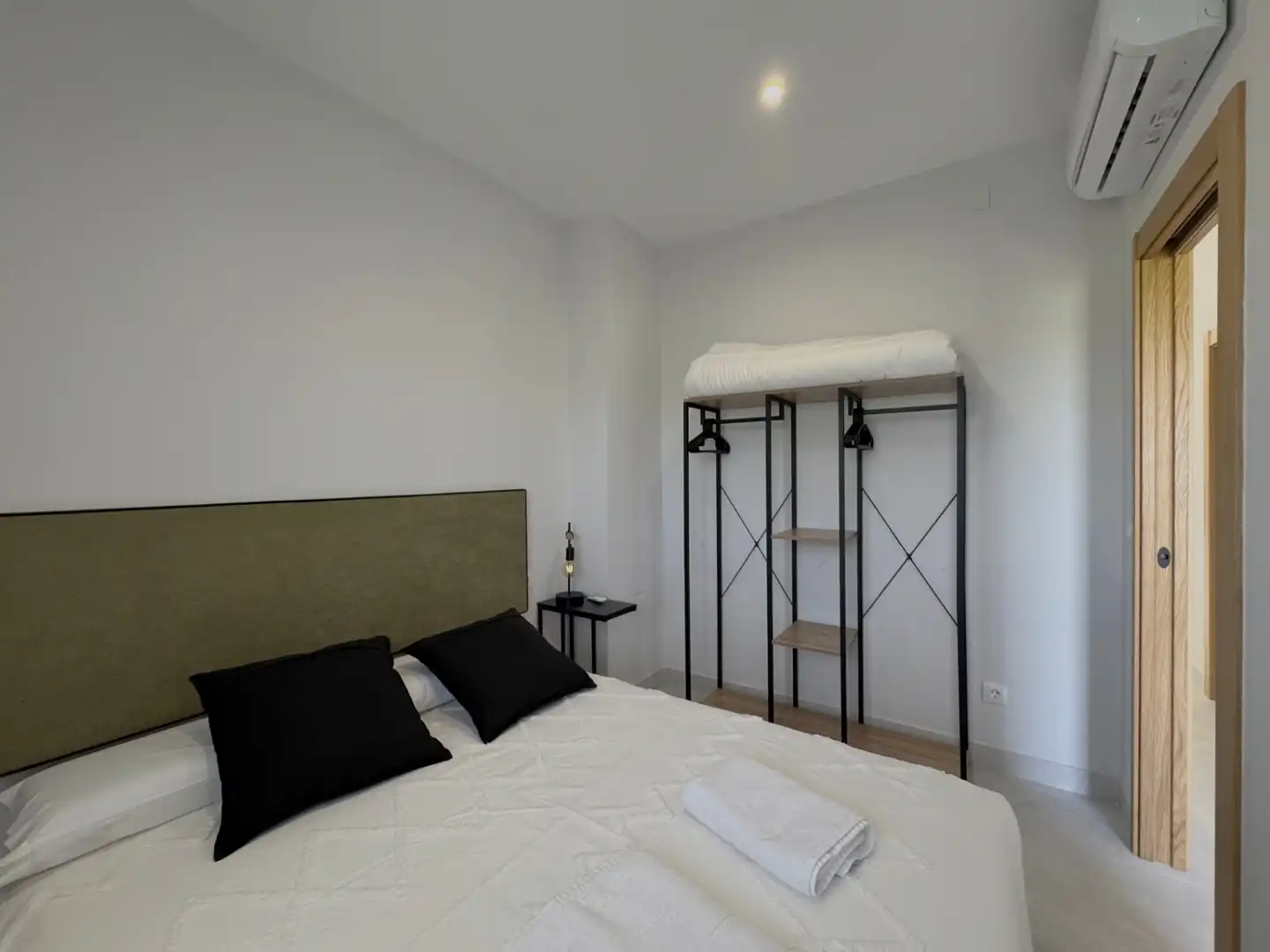 Bedroom of Flat for rent in Alhaurín de la Torre  with Air Conditioner, Heating and Terrace