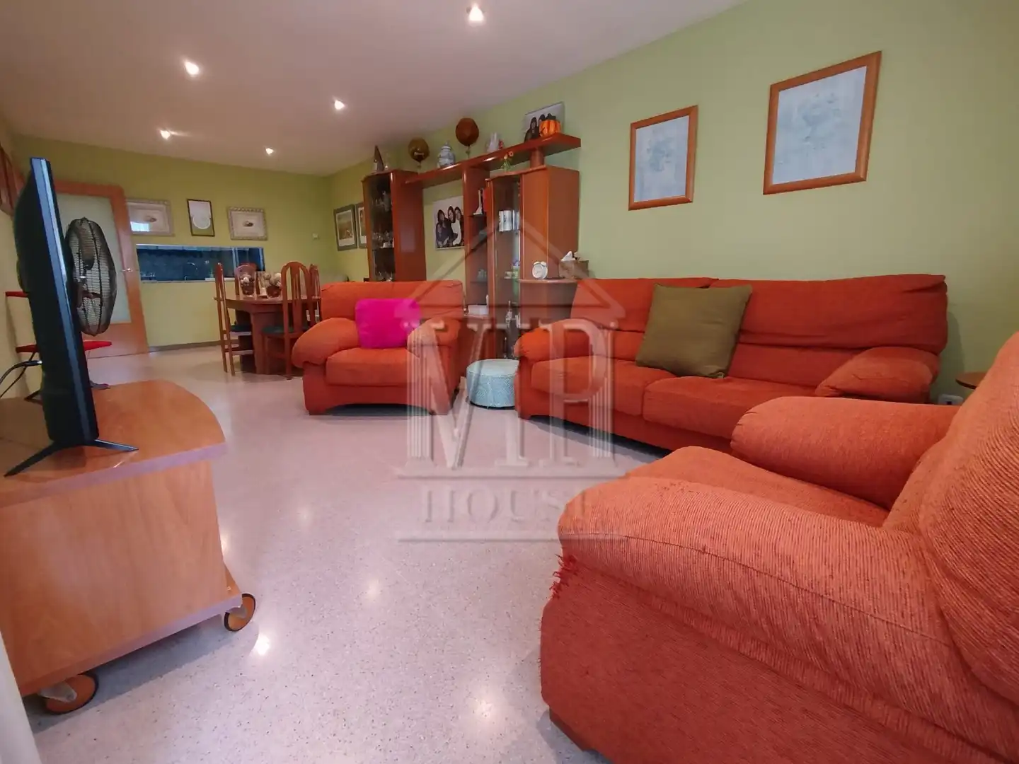 Living room of Flat for sale in Badalona  with Heating, Storage room and Furnished
