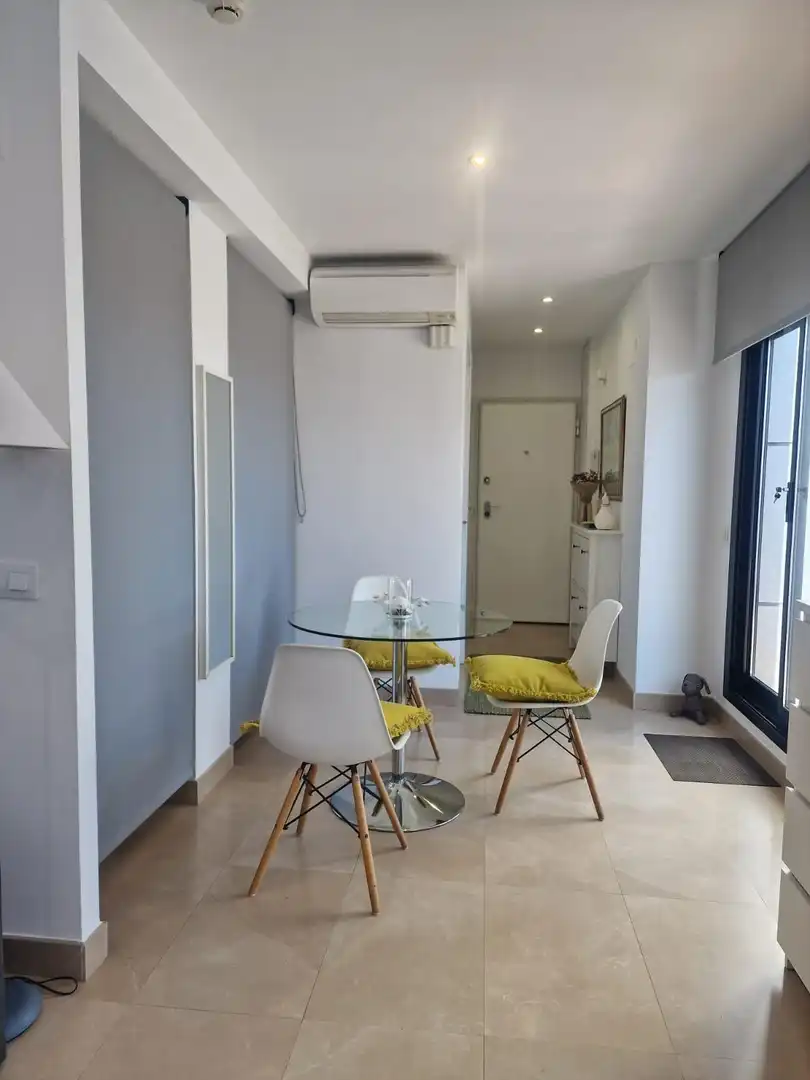 Menjador de Loft de lloguer en Valencia amb Aire condicionat, Terrassa i Traster