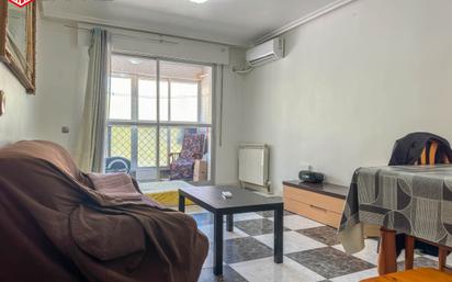 Living room of Flat for sale in  Madrid Capital  with Air Conditioner and Terrace