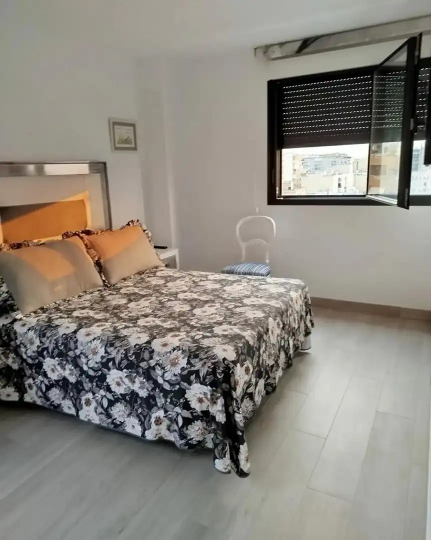 Habitación de Apartamento en venta en Vinaròs con Aire acondicionado, Calefacción y Jardín privado