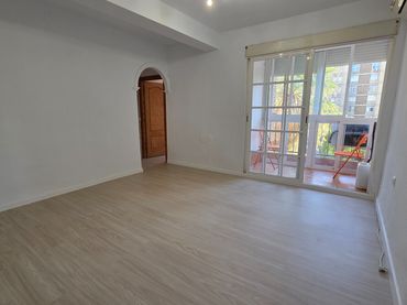 Pis amb balcó en venda a La Plata