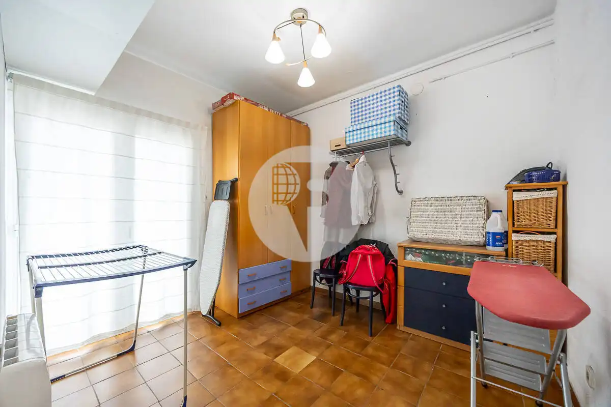 Cuina de Casa adosada en venda en Sabadell amb Aire condicionat, Calefacció i Terrassa