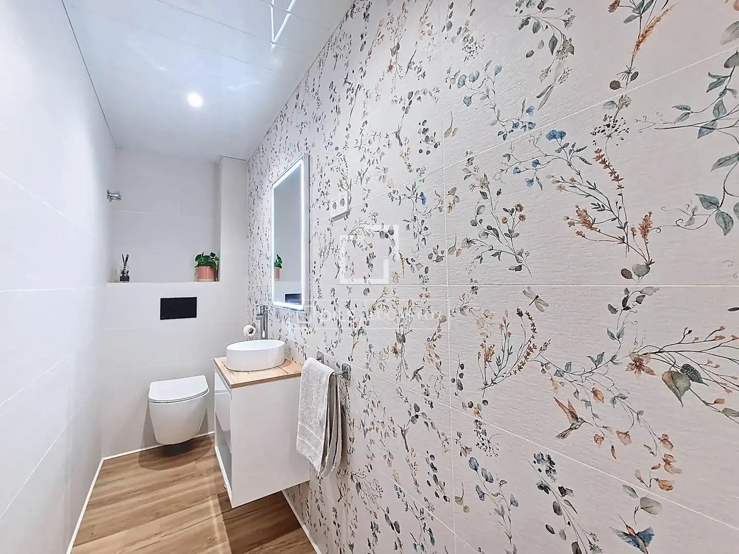Badezimmer von Haus oder Chalet zum Verkauf in Vilanova i la Geltrú mit Klimaanlage, Heizung und Parkett