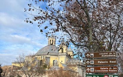 Vista exterior de Pis en venda en  Madrid Capital amb Aire condicionat, Calefacció i Moblat