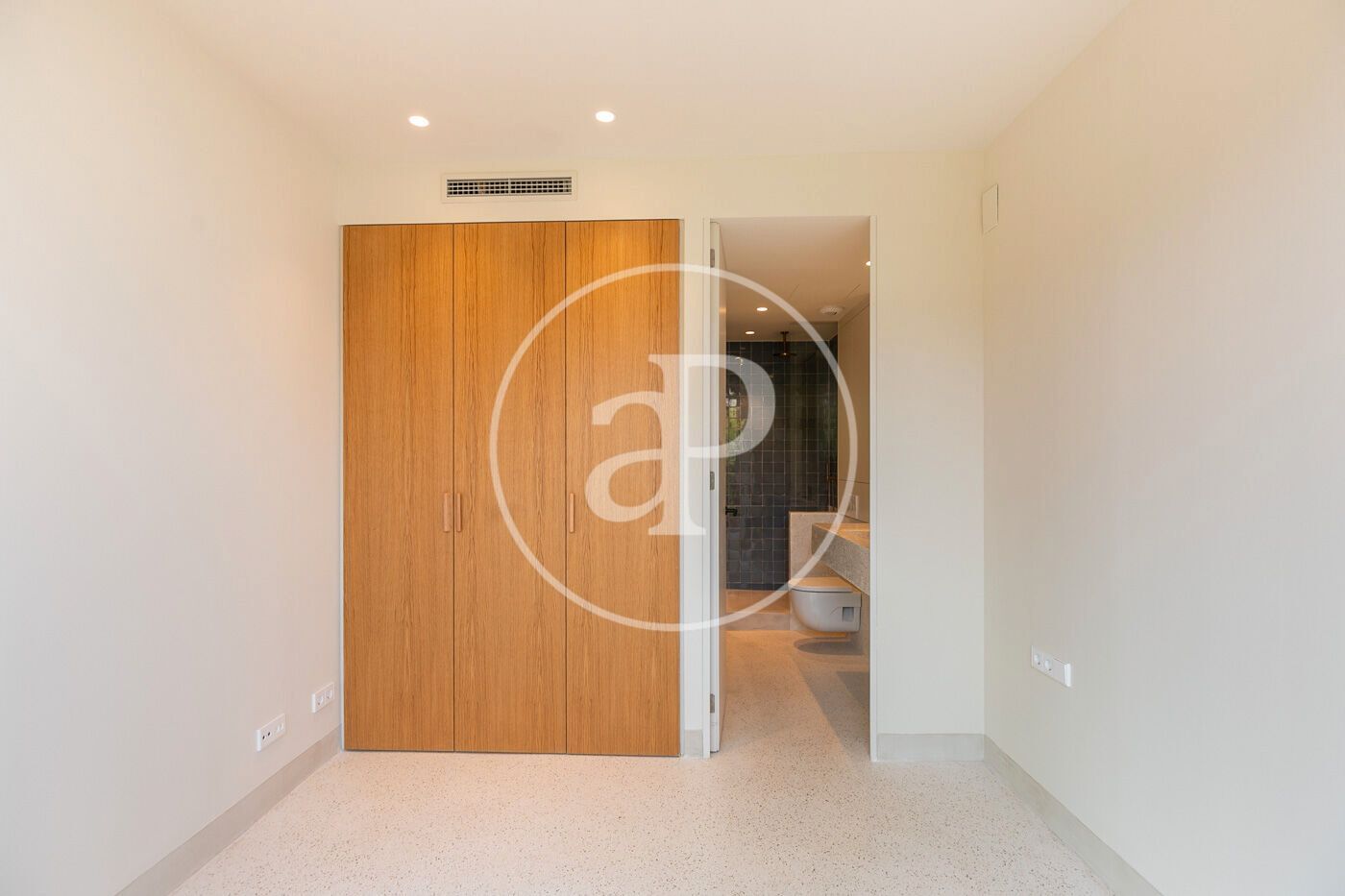 Dormitori de Àtic en venda en  Barcelona Capital amb Aire condicionat, Calefacció i Terrassa