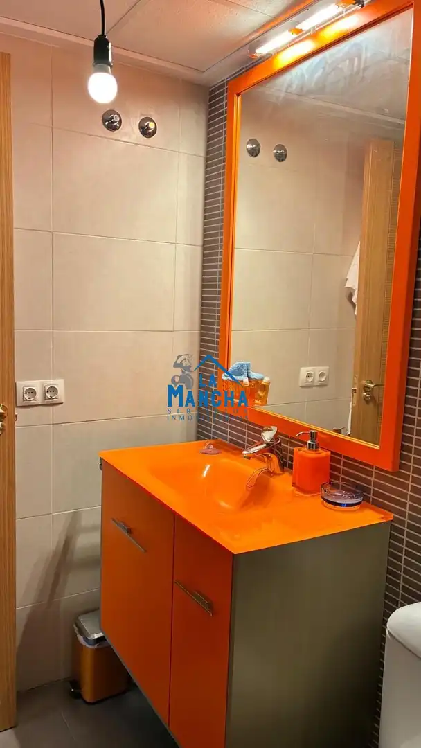 Baño de Apartamento en venta en Albacete con Calefacción, Trastero y Amueblado