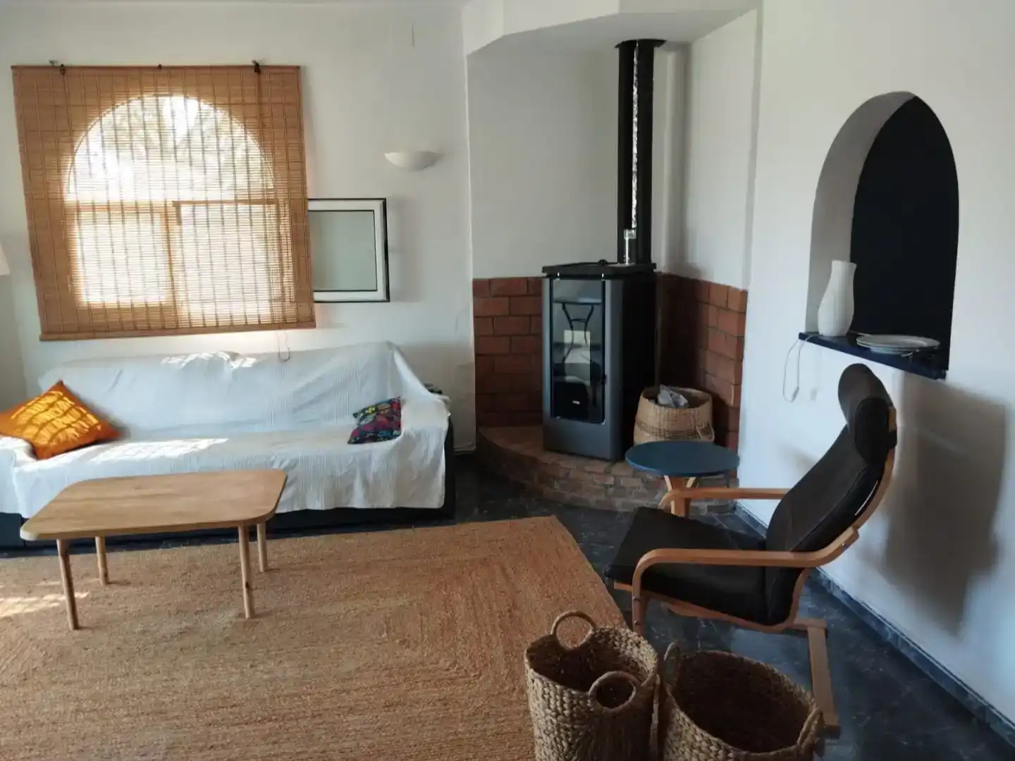 Sala d'estar de Casa o xalet per a compartir en Olivella amb Jardí privat, Moblat i Balcó