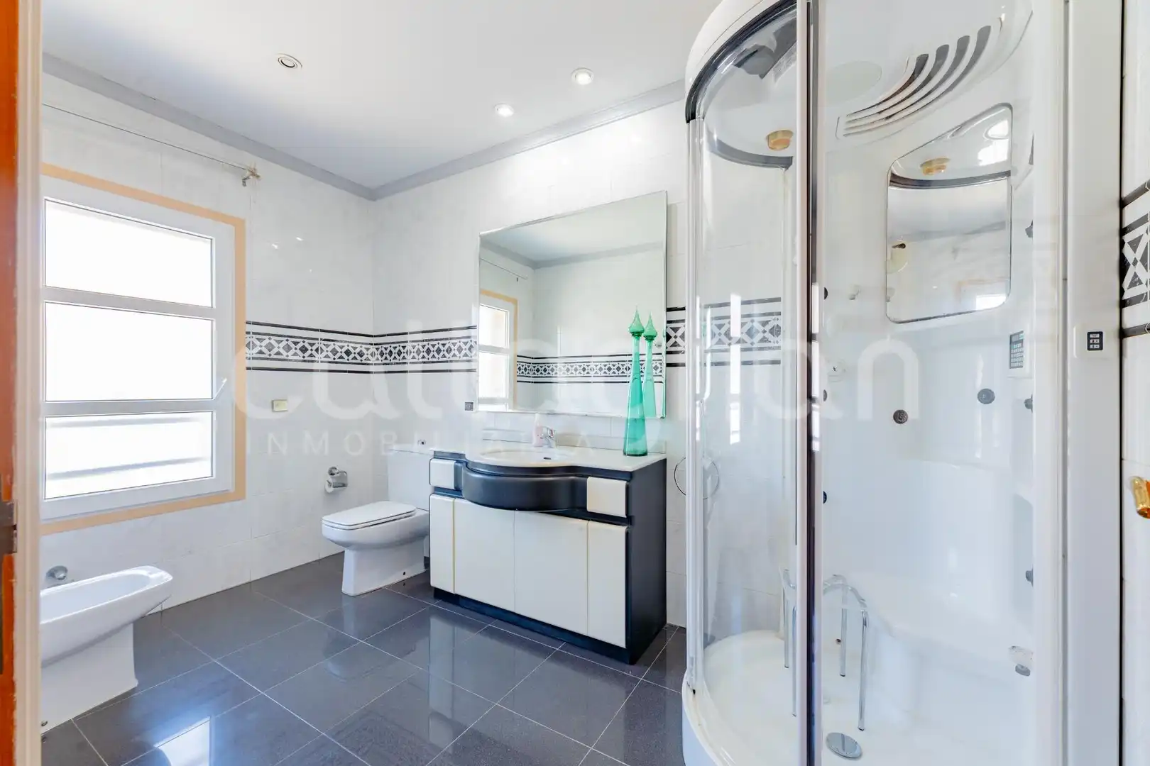 Bathroom of Houses for sale in Godella  with Air Conditioner, Heating and Private garden