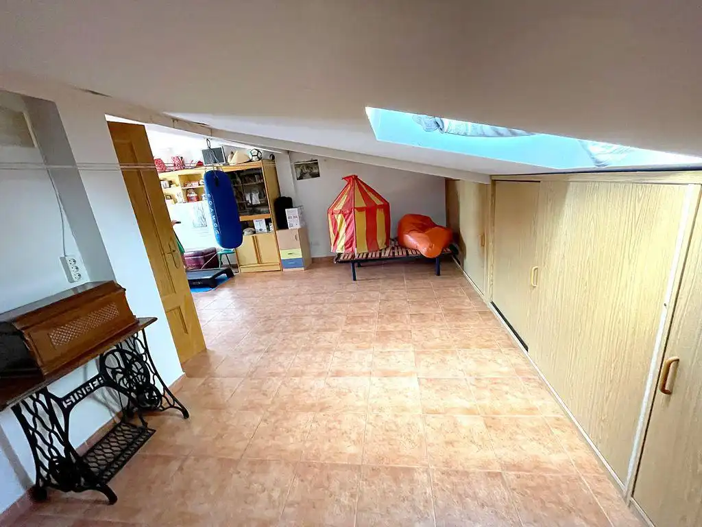 Casa adosada en venta en Tarancón con Aire acondicionado y Calefacción