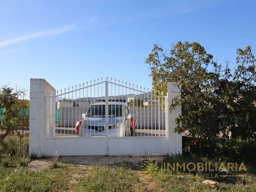 Vista exterior de Casa o xalet en venda en Alhaurín de la Torre amb Terrassa