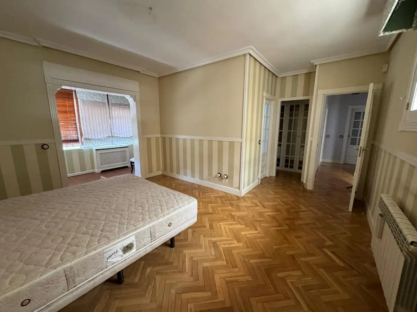Bedroom of Detached homes for sale in Galapagar  with Air Conditioner, Heating and Private garden
