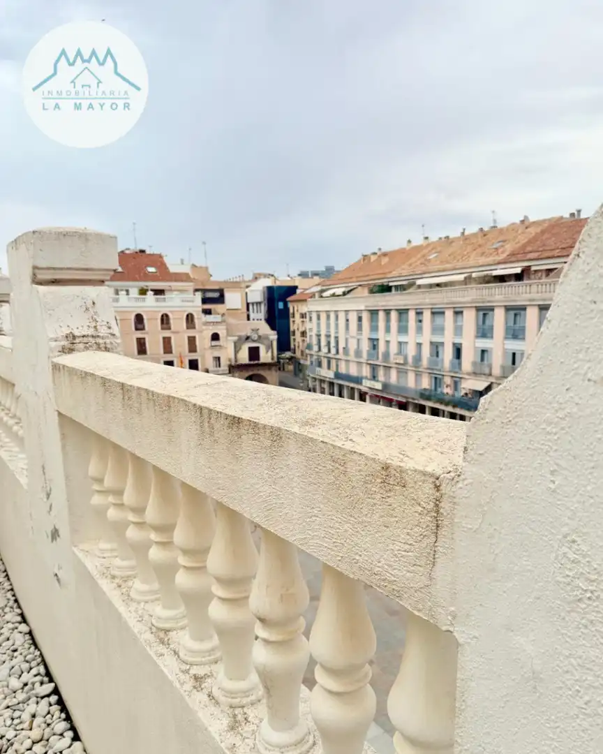 Vista exterior de Edificio en venta en Ciudad Real