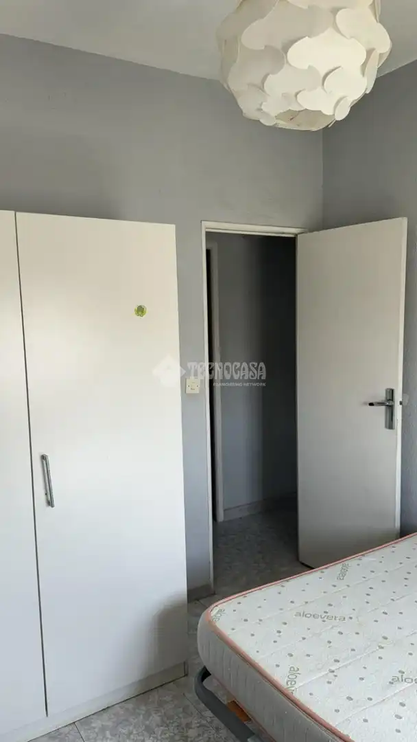 Bedroom of Flat for sale in Sevilla
