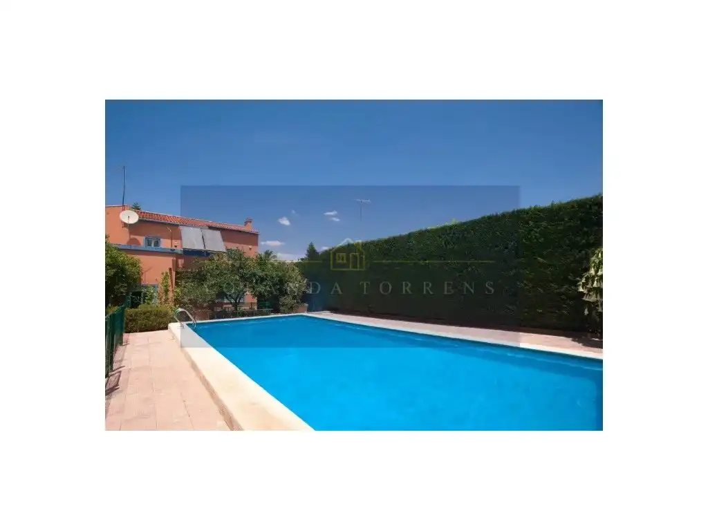 Piscina de Casa o xalet en venda en Alcalá de Guadaira