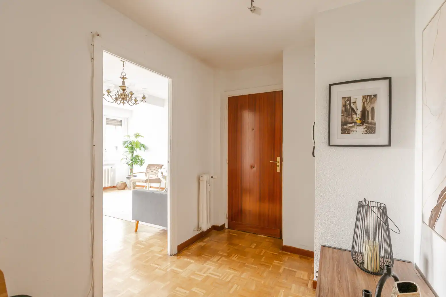 Piso en venta en  Pamplona / Iruña con Calefacción, Parquet y Terraza