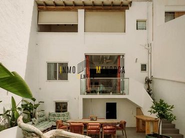 Adosado con piscina en venta en Ciutadella