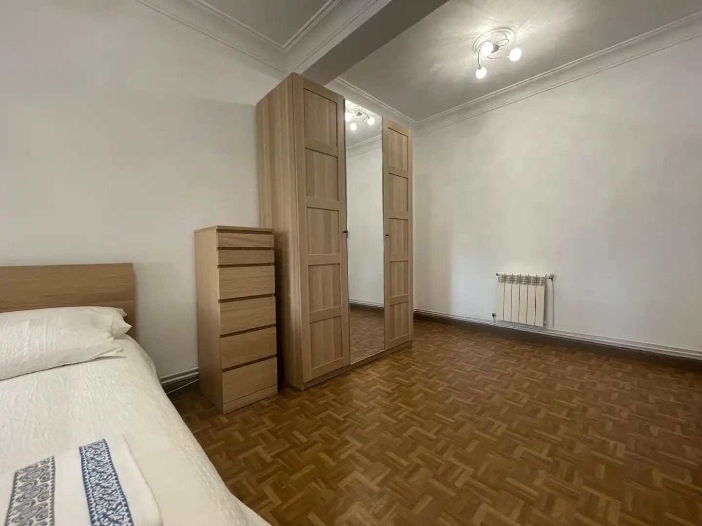 Bedroom of Flat for rent in Ferrol  with Heating, Terrace and Furnished
