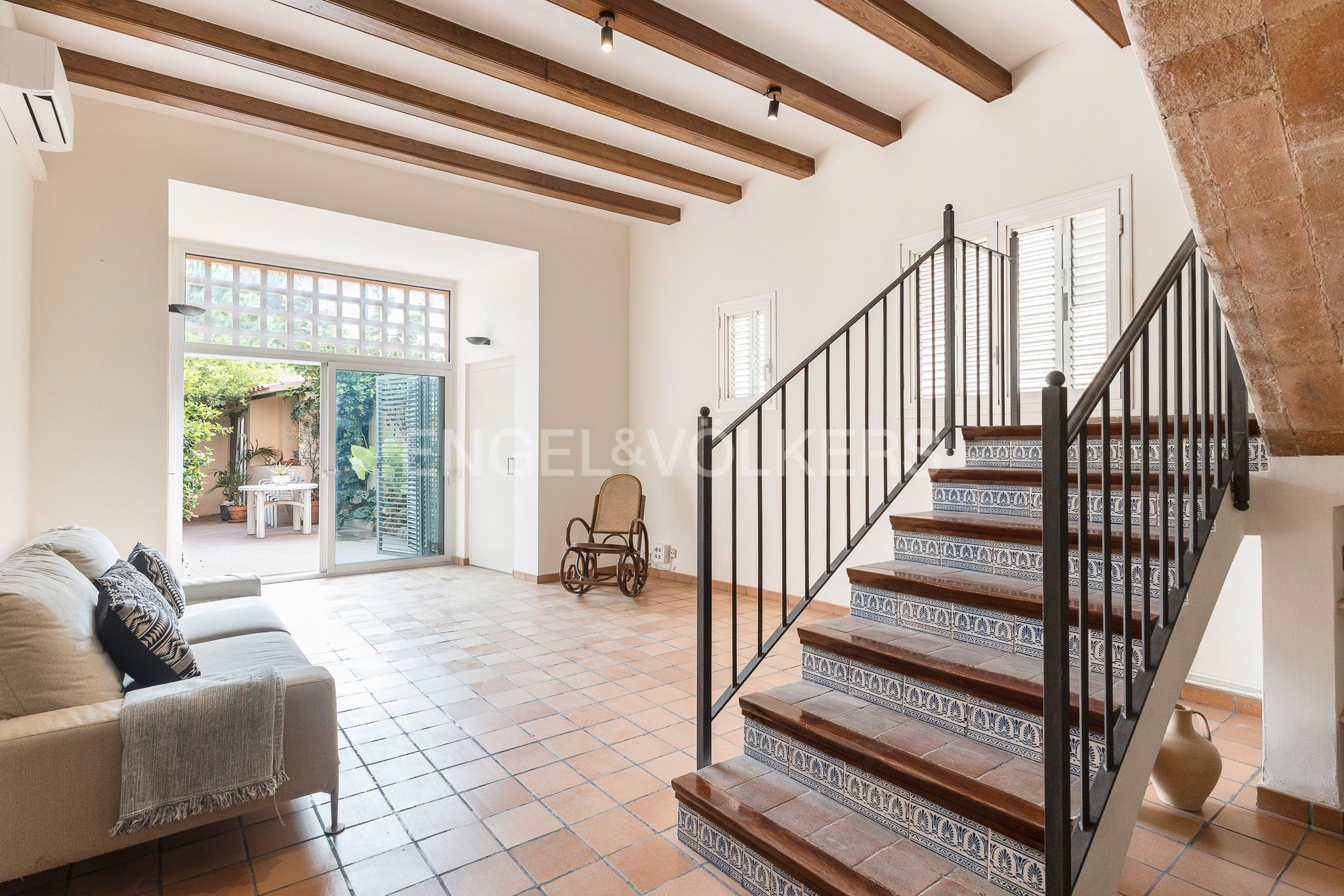 Single-family semi-detached to rent in Esplugues de Llobregat  with Air Conditioner, Heating and Private garden
