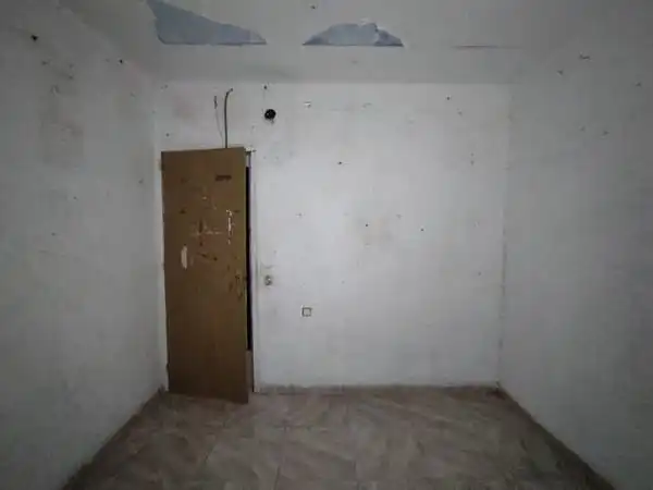 Bedroom of Flat for sale in Figueres