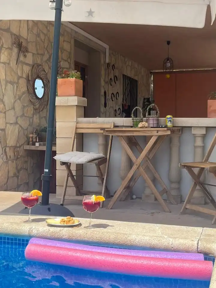 Casa amb terrassa en venda a Carrer de Joan Miró, imagen 2