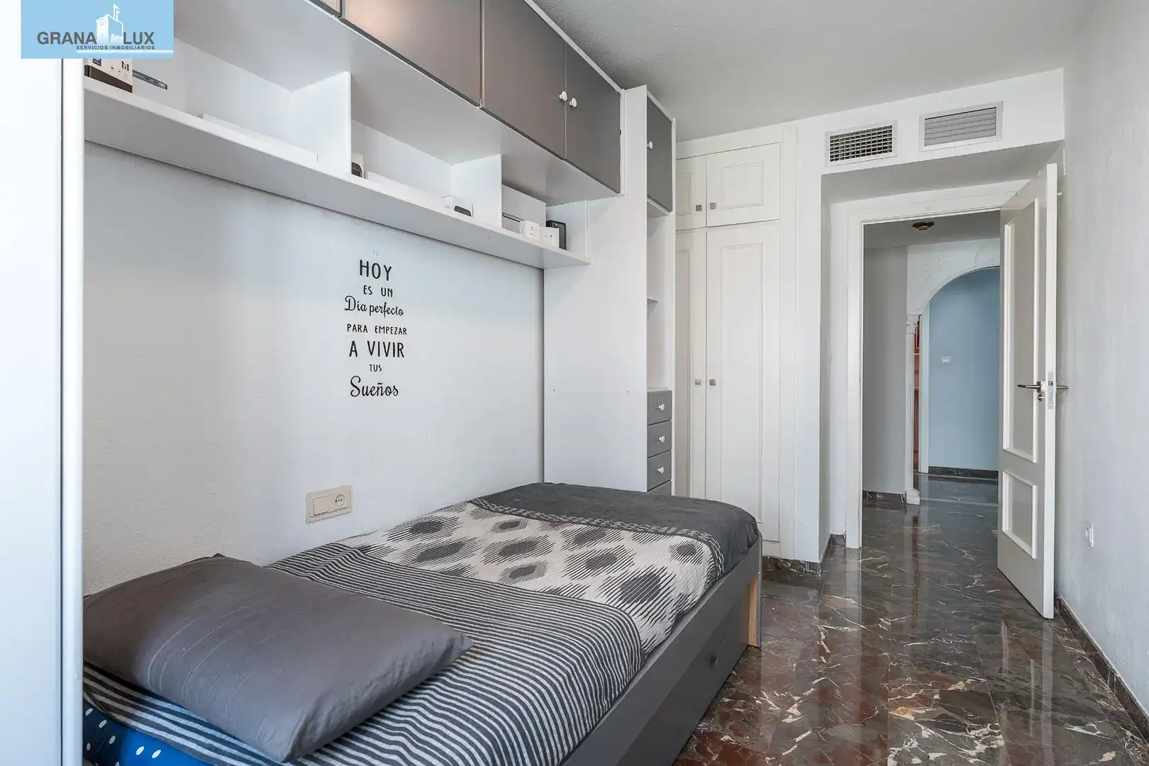 Piso con ascensor en venta en Calle del Cerro de los Machos, imagen 15
