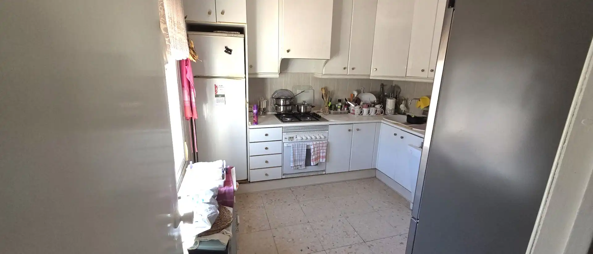 Küche von Einfamilien-Reihenhaus zum Verkauf in Alhaurín de la Torre mit Klimaanlage, Privatgarten und Terrasse