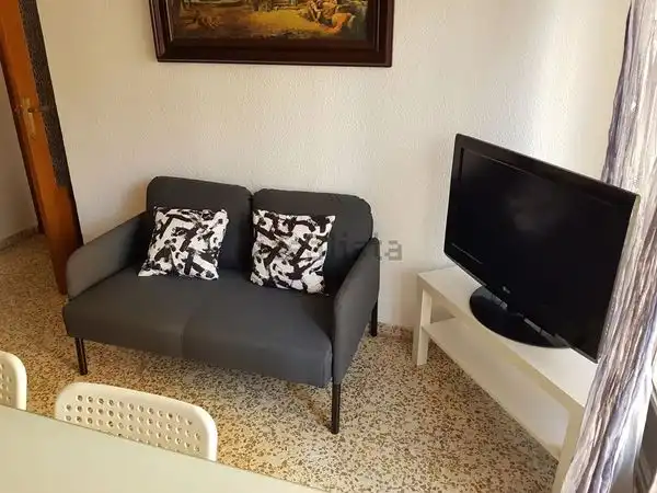 Wohnzimmer von Wohnung zur Miete in Granada mit Heizung, Möbliert und Ofen
