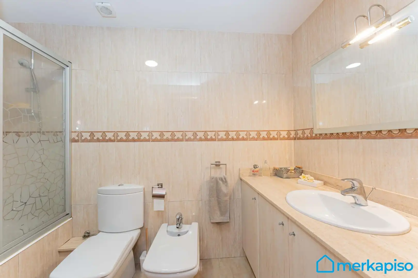 Baño de Casa adosada en venta en Viladecans con Aire acondicionado, Terraza y Balcón