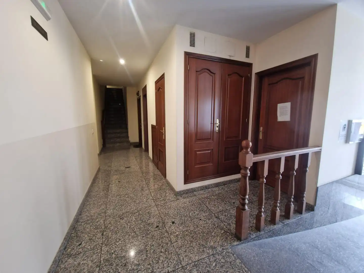Piso en venta en San Cibrao das Viñas con Calefacción, Parquet y Terraza