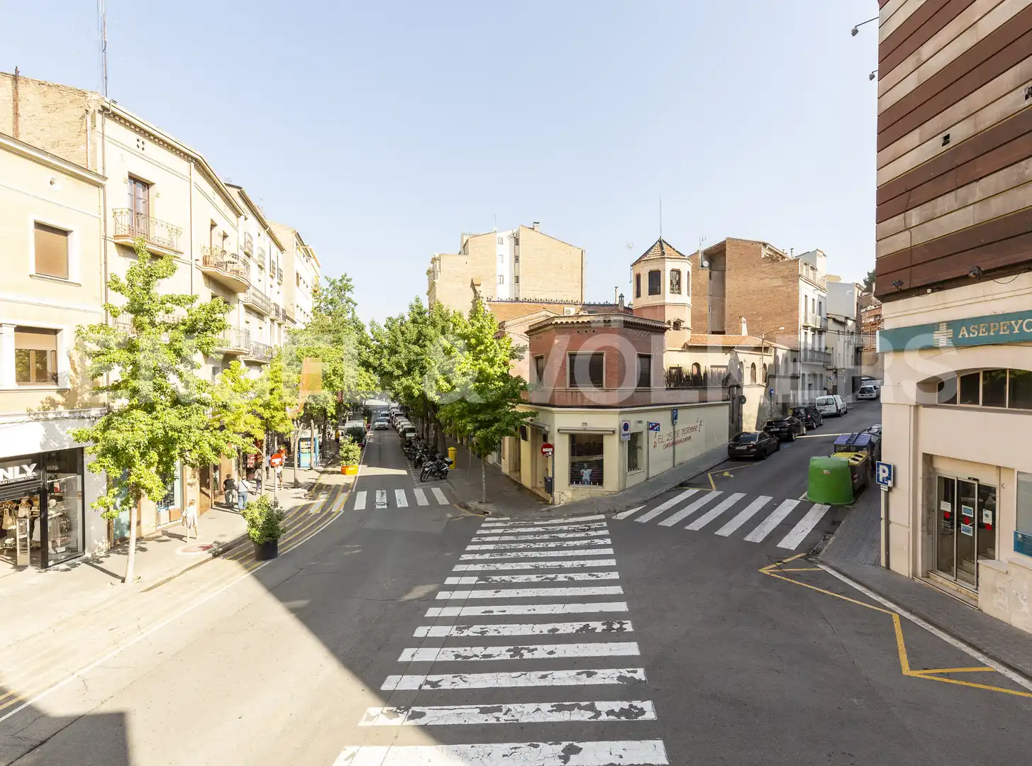 Exterior view of Office for sale in Manresa