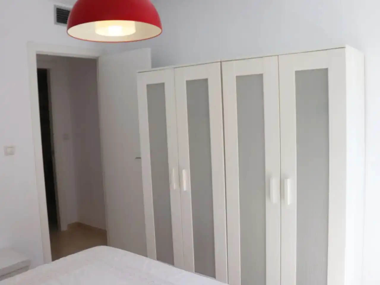 Schlafzimmer von Dachboden zur Miete in Málaga Capital mit Klimaanlage und Balkon