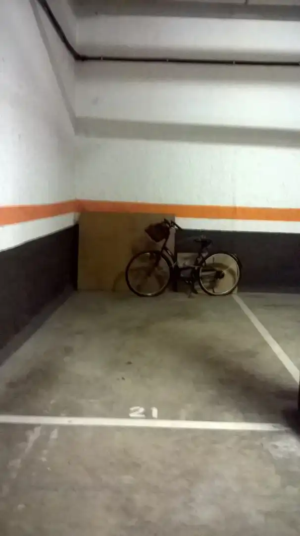 Aparcament amb ascensor en venda a C/ Elionor Vinyerta, imagen 8