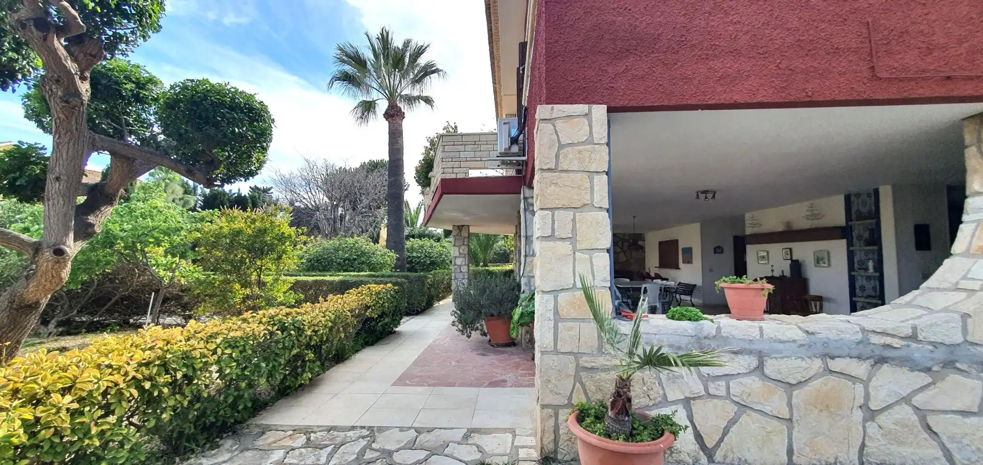 Vista exterior de Casa o xalet en venda en Sant Joan d'Alacant amb Aire condicionat, Calefacció i Jardí privat