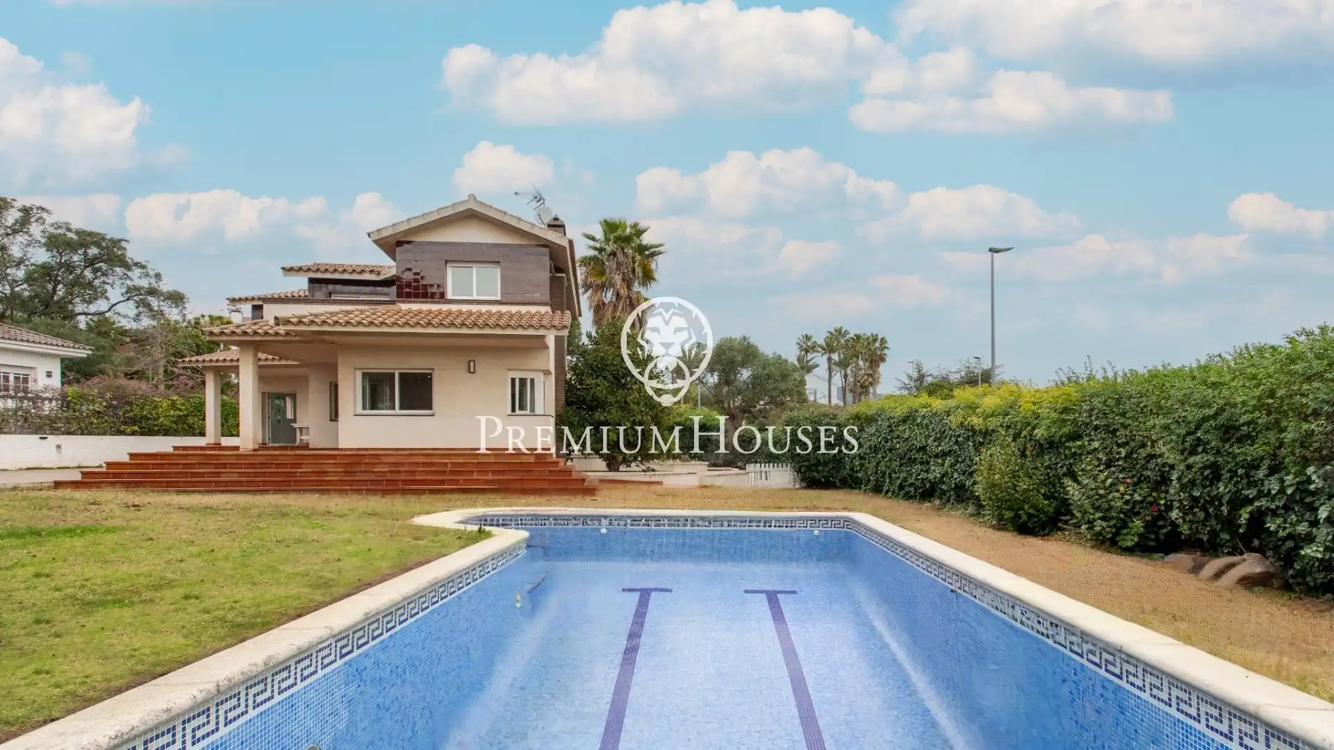 Piscina de Casa o chalet en venta en Alella con Aire acondicionado, Jardín privado y Terraza
