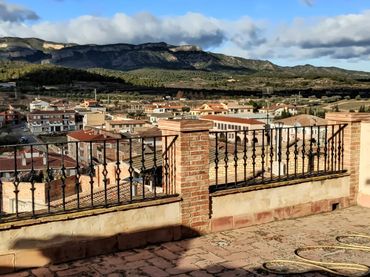 Country house with balcony for sale in Carrer Major