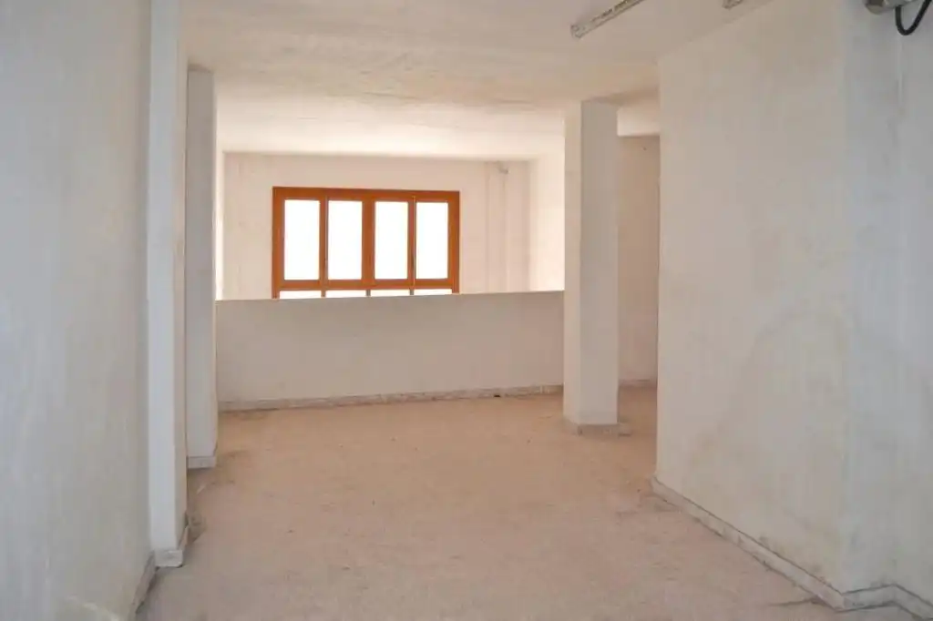 Local comercial en venda a Calle Antonio García Cayuelas 9, imagen 2