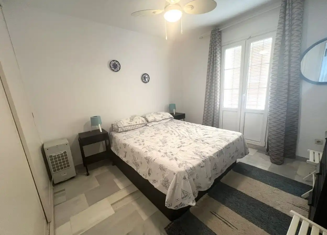 Dormitori de Apartament en venda en Estepona amb Aire condicionat, Jardí privat i Terrassa