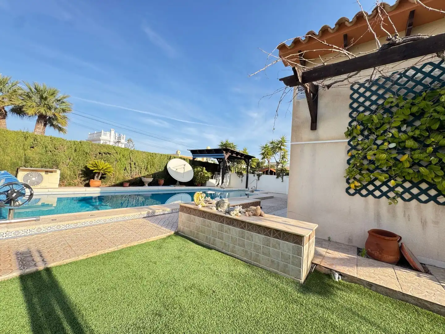 Terrassa de Casa o xalet en venda en Orihuela amb Aire condicionat i Jardí privat