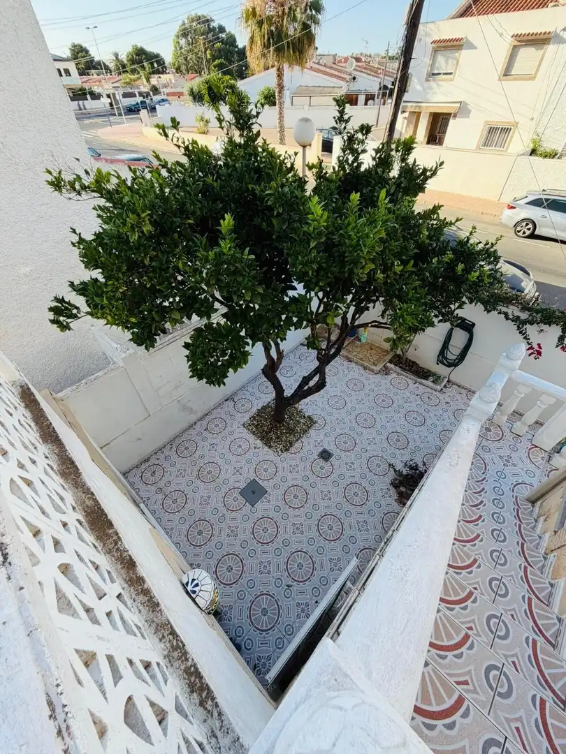 Casa adosada en venda a Calle Bonn, Zona Playa de los Locos
